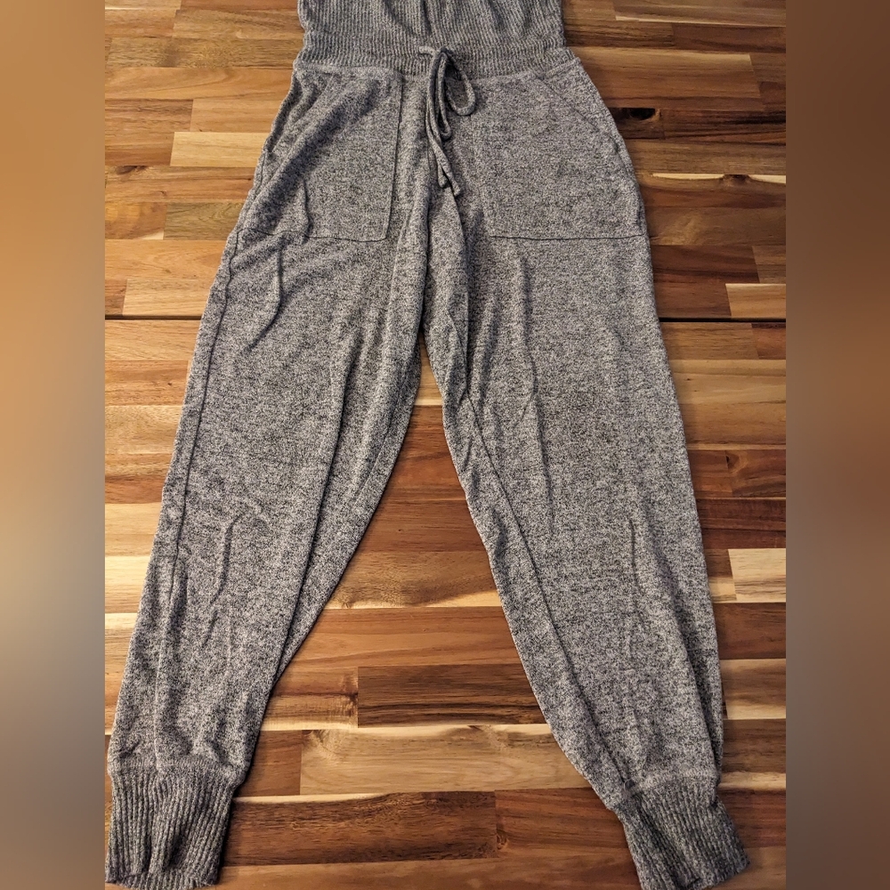 Aerie grey knit joggers